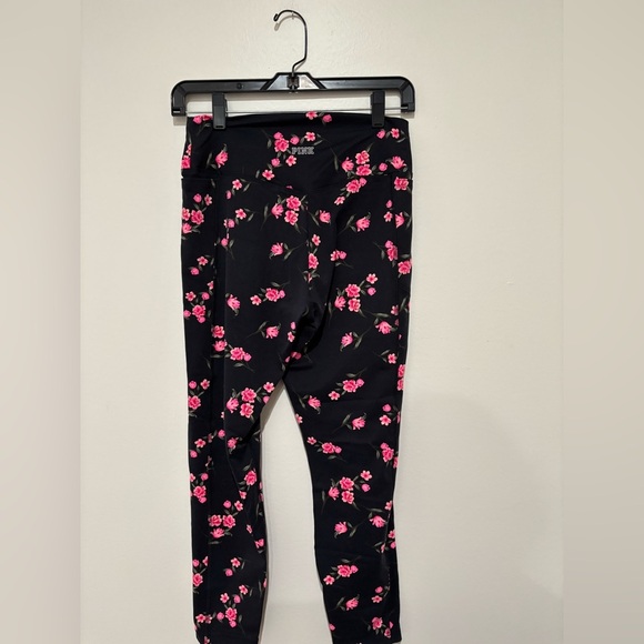Pink Victoria’s Secret floral leggings size medium - Picture 4 of 7